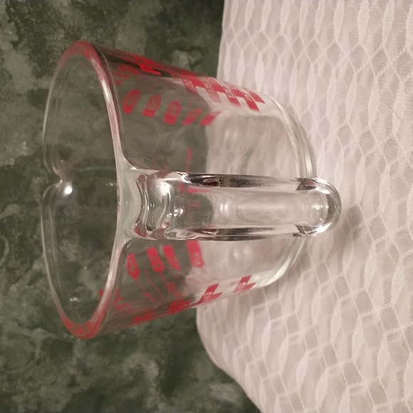Pyrex - Glass Measuring Cup - 8oz - Picture 2 of 6